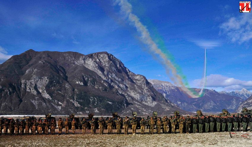 Prelet letal skupine Frecce Tricolori Prelet letal skupine Frecce Tricolori