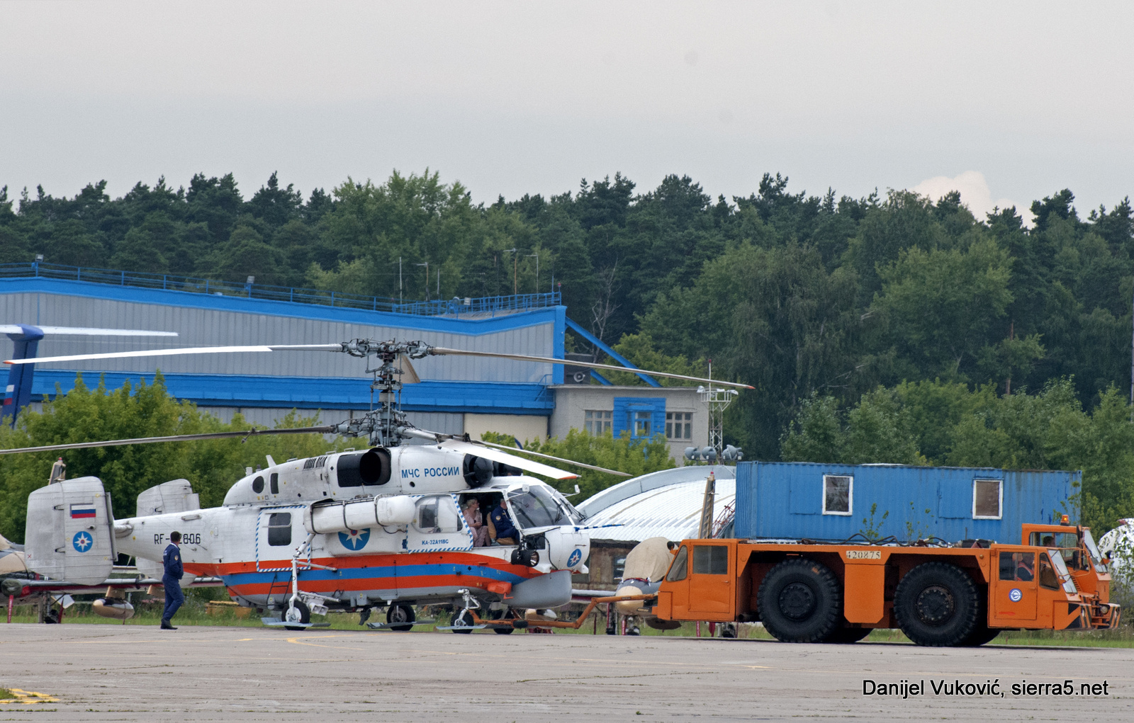 Ka-32A11VS has been towed between the crowd