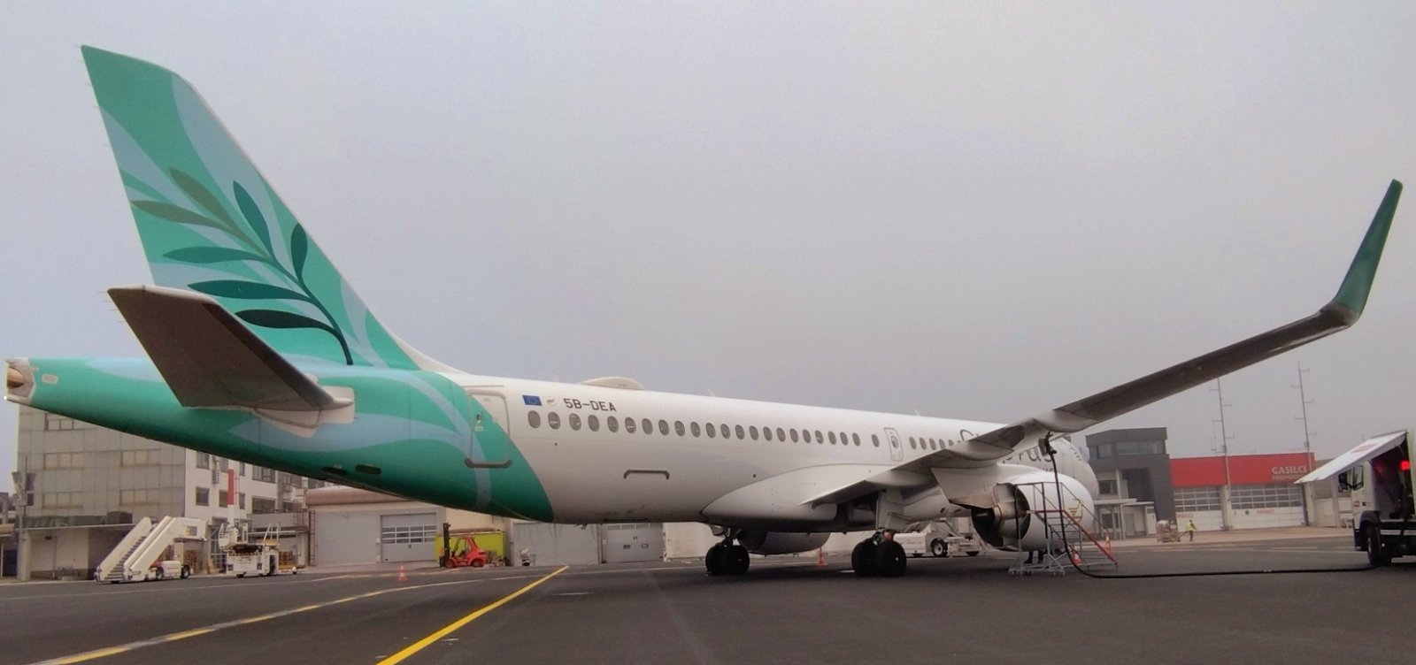 Letalo A220-300 Cyprus Airways foto Sierra5.net