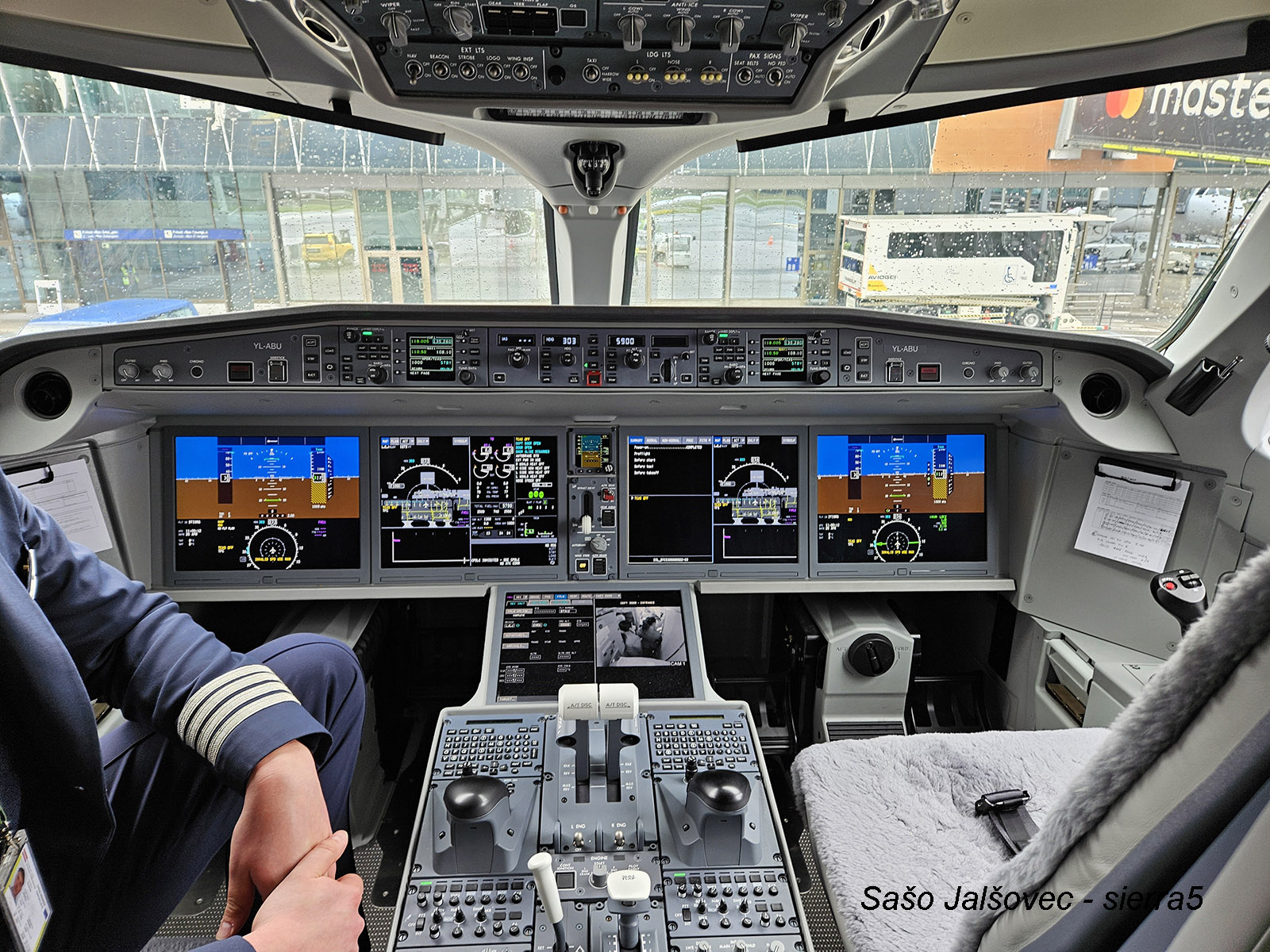 airBaltic 20240425 130013