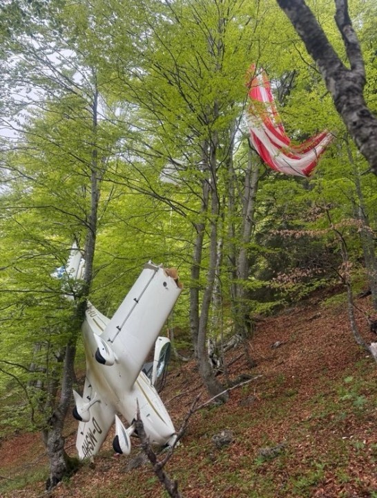 Flycom ostanki letala 1