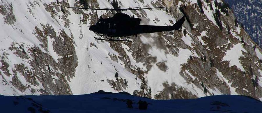 Bell 412 foto GRS Tolmin bell_412_foto_grs_tolmin.jpg