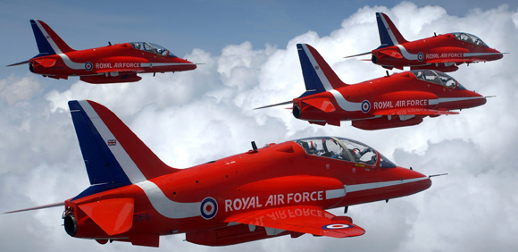 red_arrows_flying.jpg red_arrows_flying.jpg