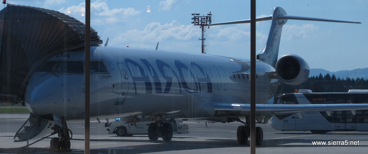 crj900-img_3376.jpg crj900-img_3376.jpg