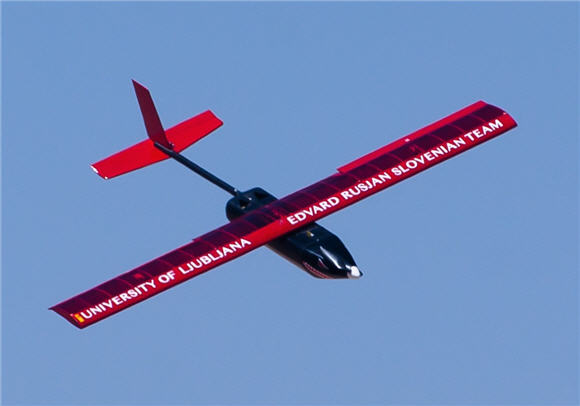dbf_eda2011_1.jpg dbf_eda2011_1.jpg