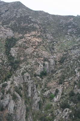 Pogled na goro in ostanki razbitin 4 gora_4.jpg