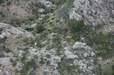 Pogled na goro in ostanki razbitin 7 foto Borut Podgoršek gora_7.jpg