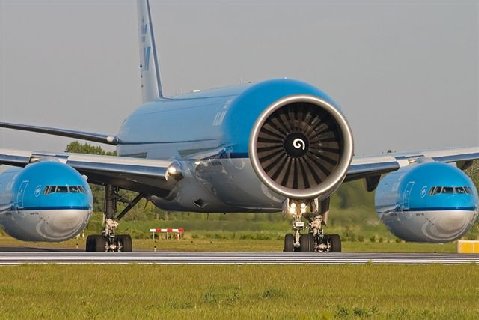 Letala so zelo 'požrešna' boeing888.jpg