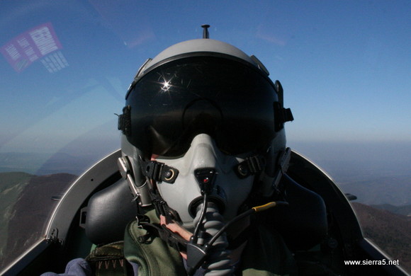 pilot-pilatus_pc-9_121.jpg