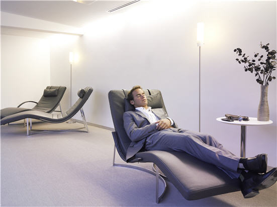 star_alliance_lounge_paris9.jpg