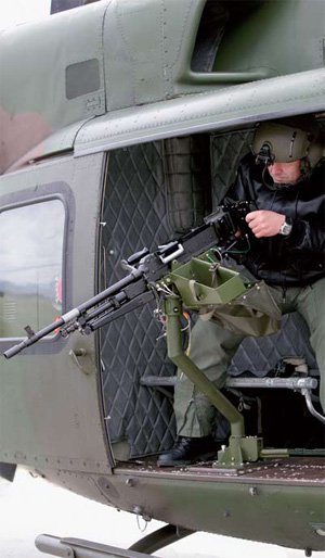 strelec_na_bell_412.jpg