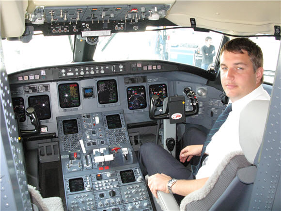crj900_kokpit_img_0311.jpg