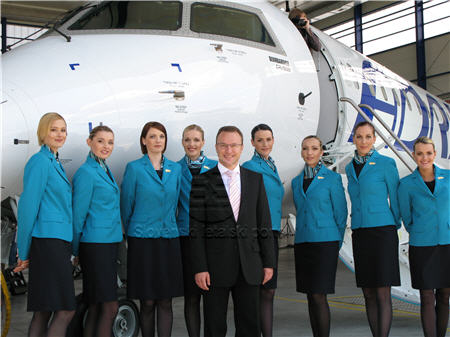 crj_900_t_tufek_in_stevke.jpg
