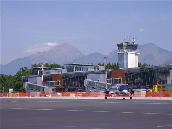 aerodrom_14maj07-1.jpg