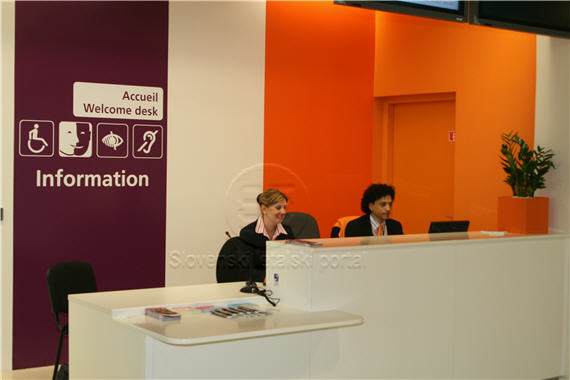 info desk img_9244 info__desk_img_9244.jpg