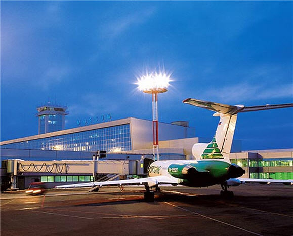 tu-154_east_line_na_enem_od_92_parkirnih_mest__045.jpg