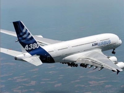 A380 med premiernim poletom aprila 2005 a380_med_letom_vir5.jpg