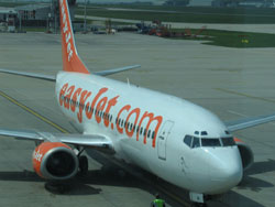 Boeing B737 niskocenovnega prevoznika EasyJet boeing_b737.jpg